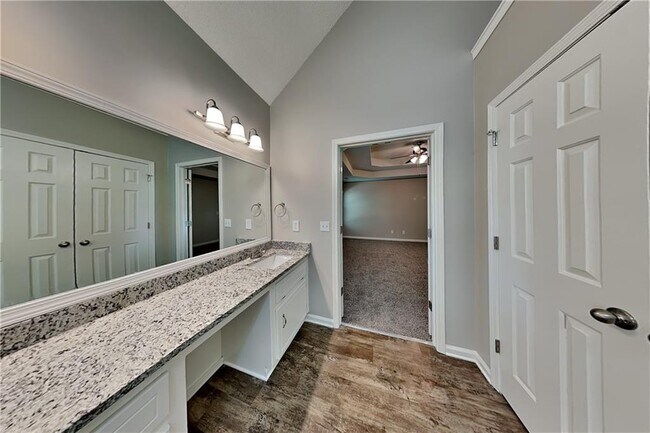Building Photo - 302 Wind Ship Ct