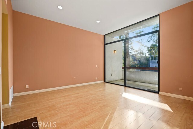 Building Photo - 500 E Del Mar Blvd