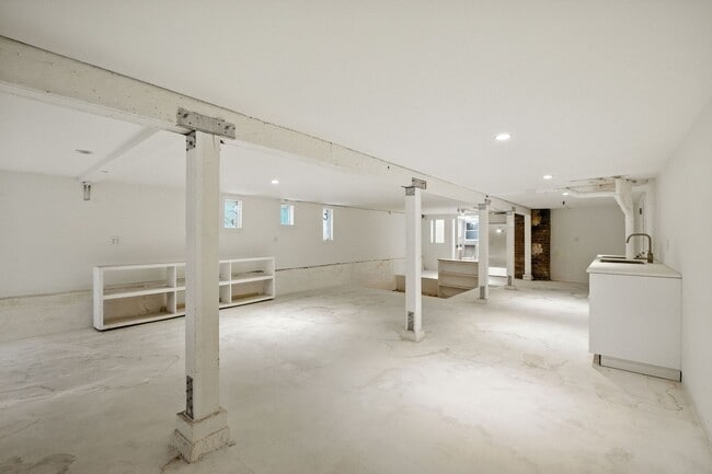 Building Photo - 148 Fillmore St