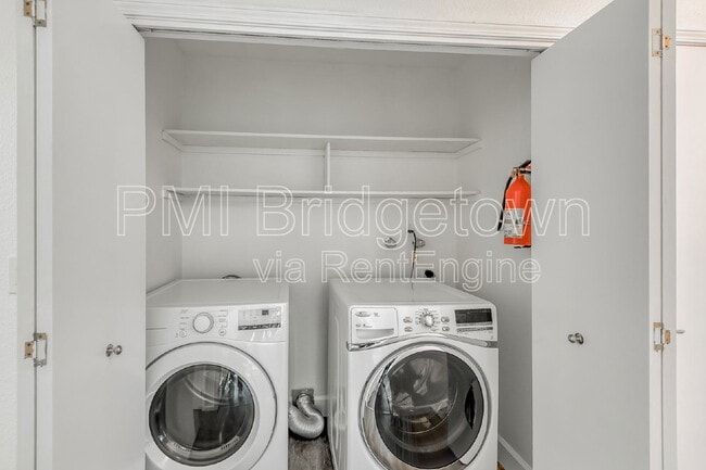 Building Photo - 303 Cervantes Cir