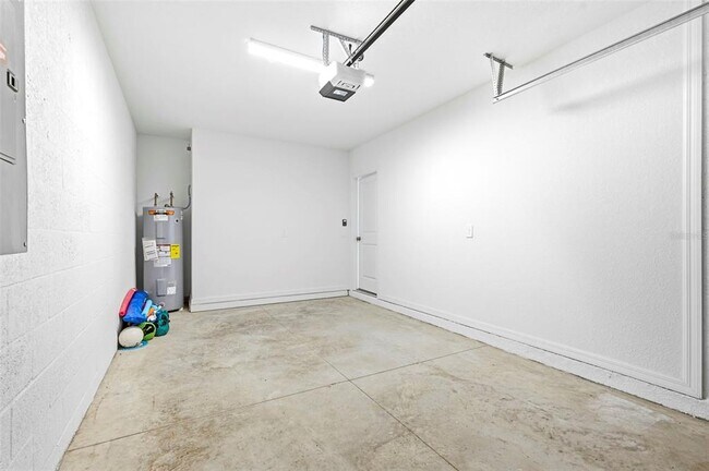 Building Photo - 14035 Lilac Sky Ter