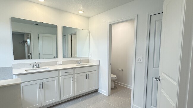 Building Photo - 5103 BRIDGEHAVEN Rd