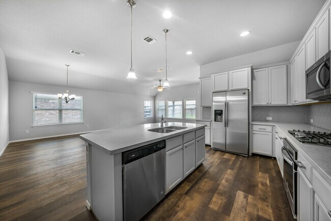 Building Photo - 5301 Anaheim Ave