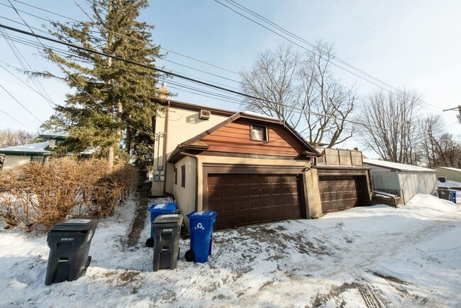 Building Photo - Jager Saratoga