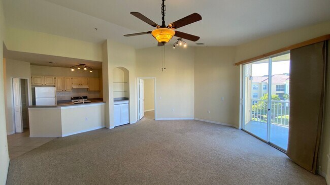 Building Photo - Beautiful 2br/2ba Visconti Condo with W/D ...