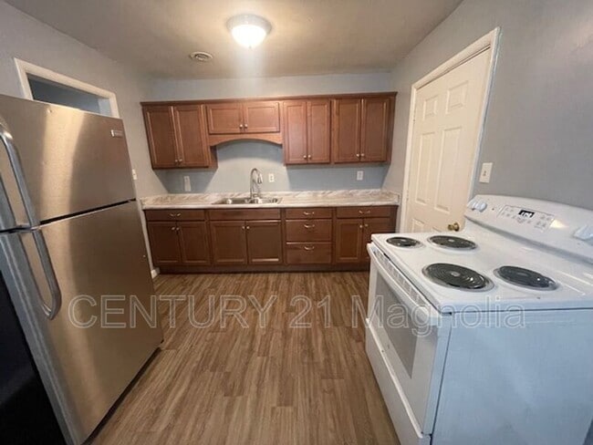 Building Photo - 1414 Springview Dr