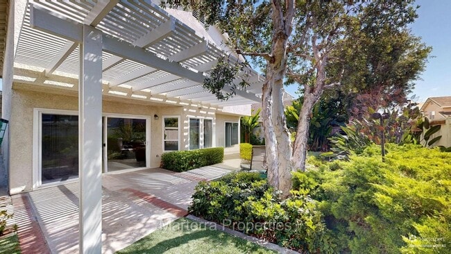 Building Photo - Beautiful Home in Irvine