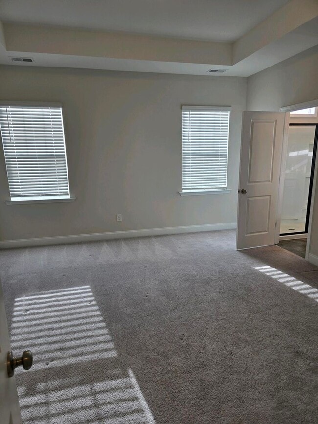 Building Photo - Exclusive 4-Bedroom Home in Hawthorne Landing with Luxury Upgrades & Spacious Amenities!