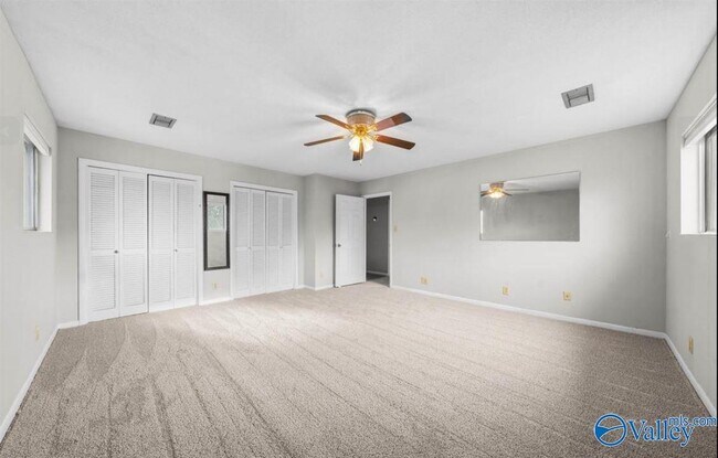 Building Photo - 7600 Teal Dr SW