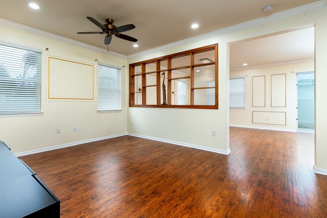 Building Photo - BEAUTIFUL UPDATED 4 bedroom home in great community!