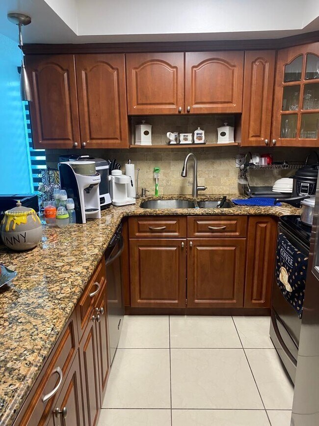 Building Photo - 9440 W Flagler St