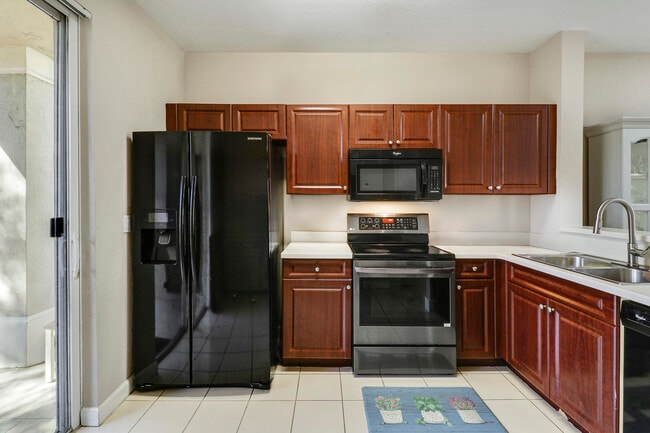 Building Photo - 4170 Napoli Lake Dr