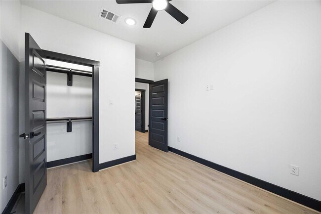 Building Photo - 4630 Edfield St
