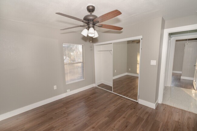 Building Photo - 4826 Bristol St