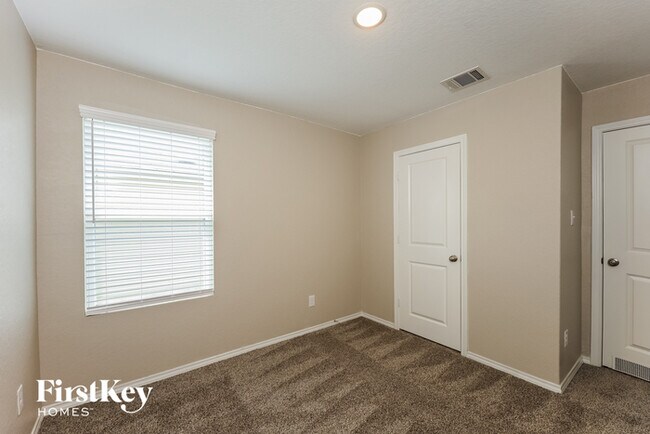 Building Photo - 13707 Locklear Way