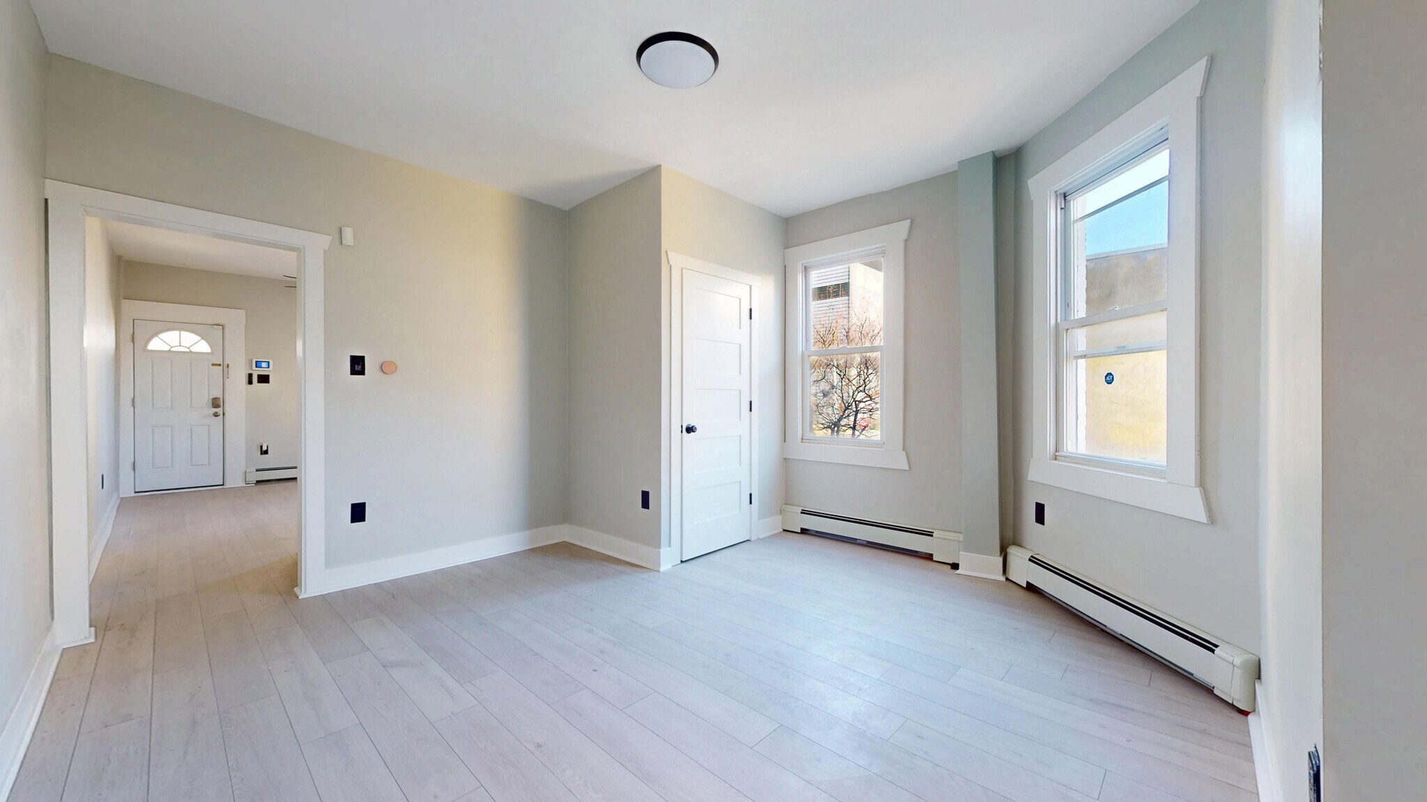 Building Photo - 203 S Metropolitan Ave