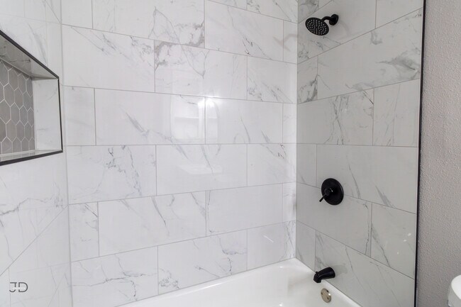 Building Photo - 3206 9th St