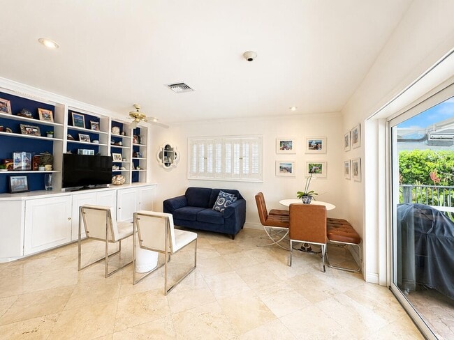 Building Photo - 1111 Pepperridge Terrace