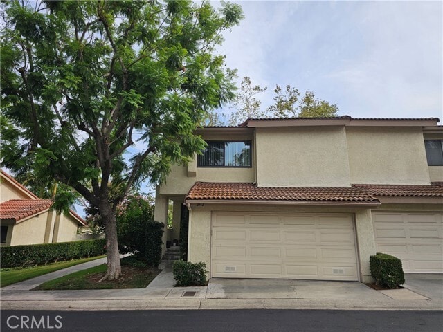 Primary Photo - 2312 W Millstream Dr