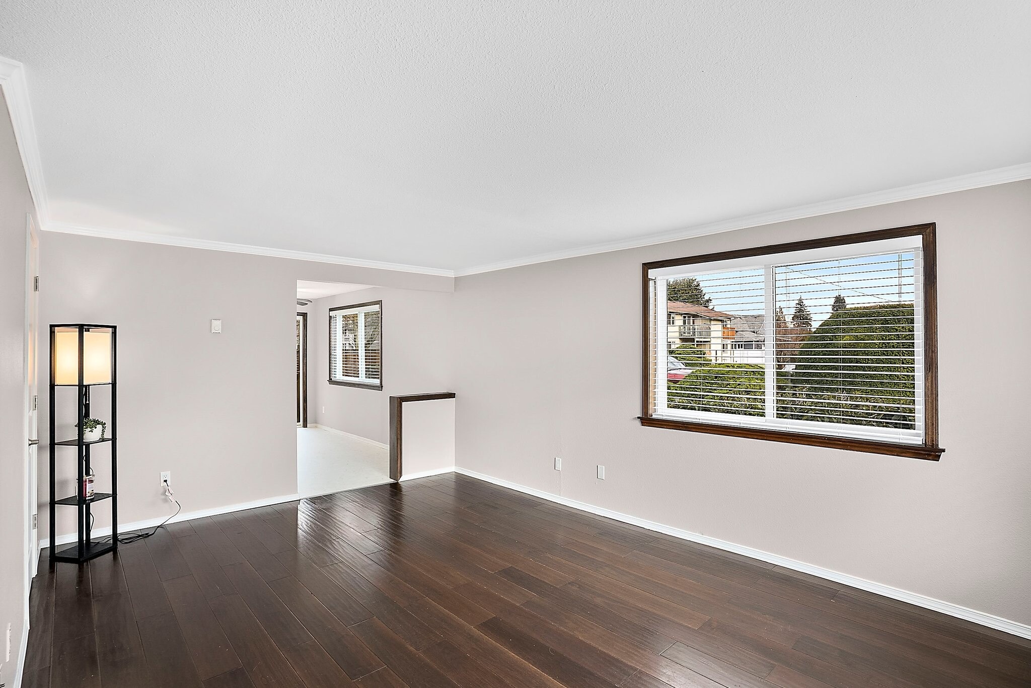 Building Photo - 1016 9th St SE