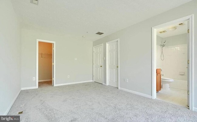 Building Photo - 9863 Decatur Rd