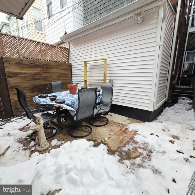 Building Photo - 768 N 26th St