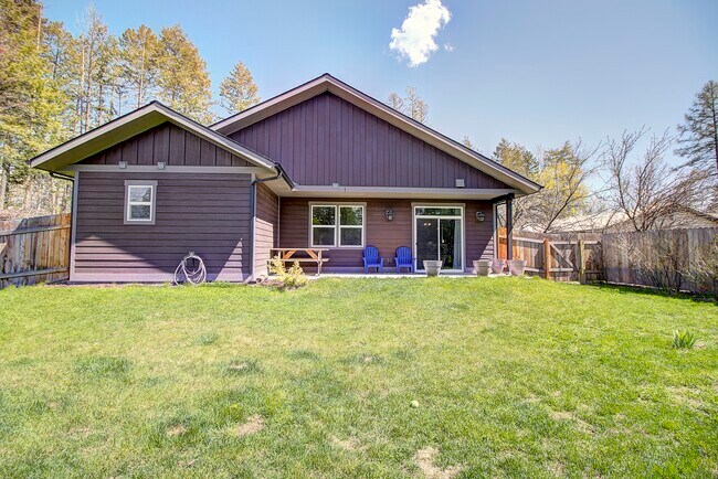 Building Photo - 108 Antelope Trl