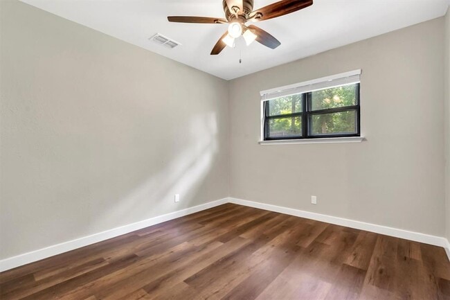 Building Photo - 4805 Gerona Dr