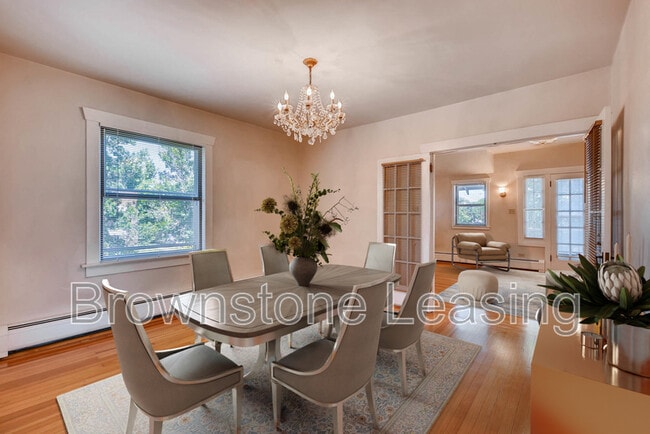 Building Photo - 867 N Ogden St