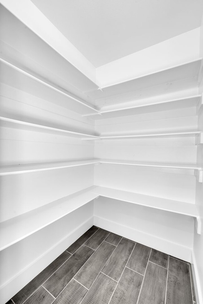 Building Photo - Brand New Home Waiting For you!