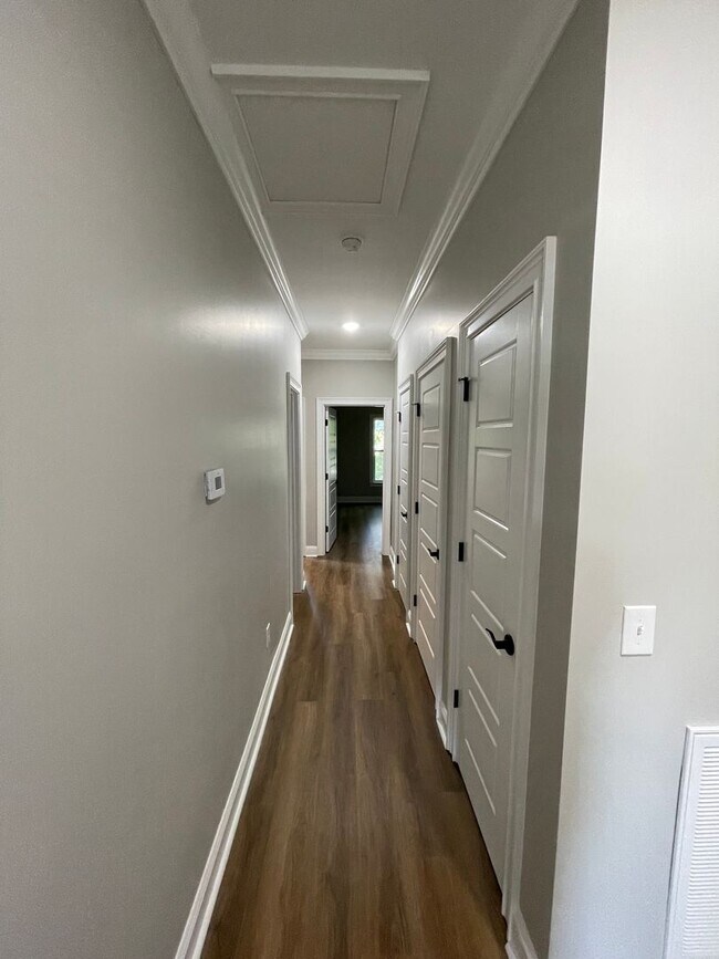 Building Photo - New 3/2.5 Townhouse in Downtown Rome $2,295