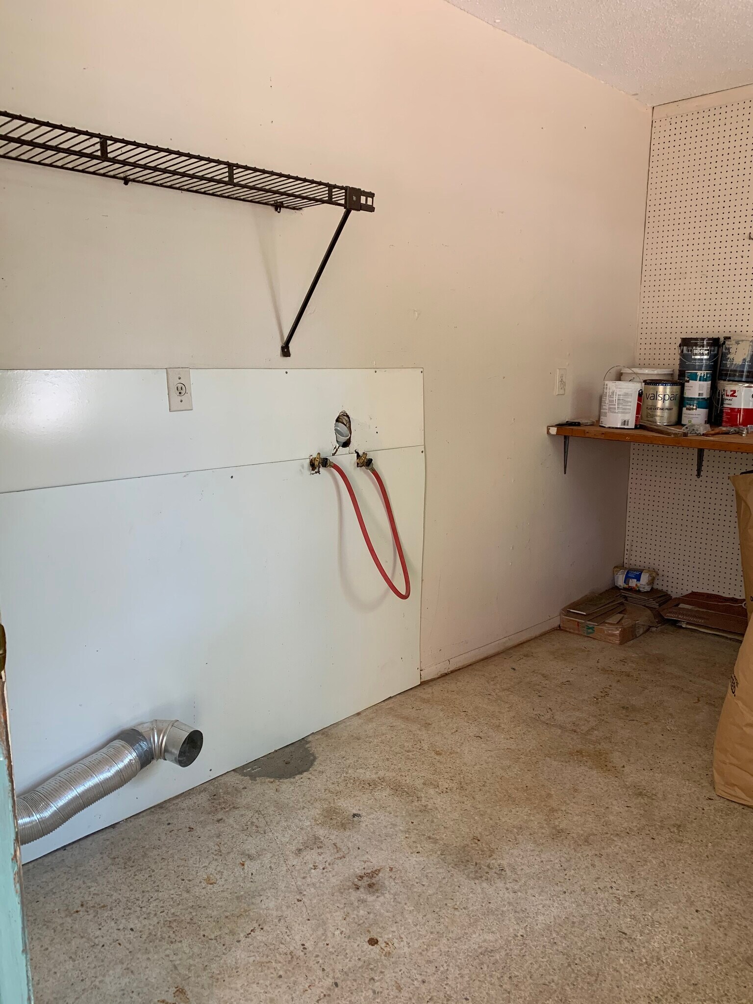 Utility - 2470 Browning St