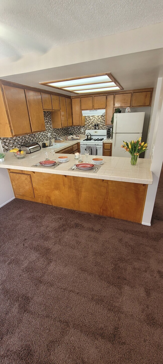 Dinning & Kitchen - 1571 W 207th St