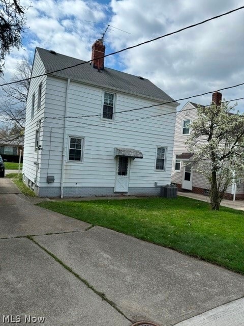 Building Photo - 21601 Morris Ave