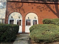 Building Photo - 140 McGlynn Pl