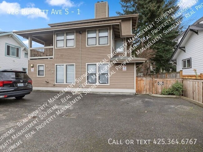 Building Photo - 428 Burnett Ave S