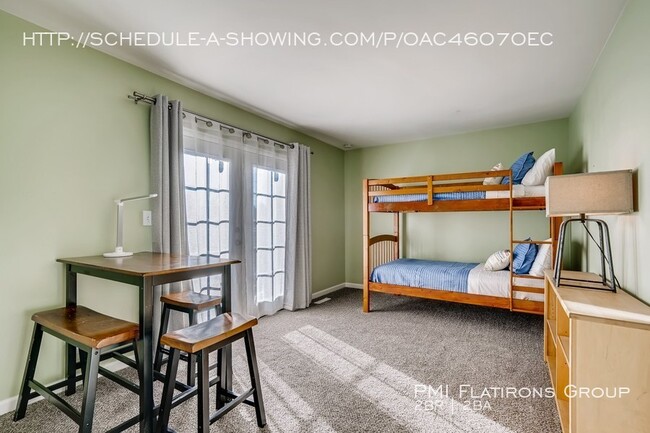 Building Photo - Convenient Boulder Executive Rental