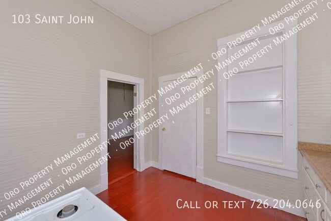 Building Photo - Nice Historic Home Near  Downtown