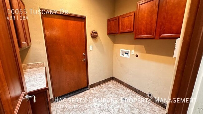 Building Photo - 10055 Tuscany Dr