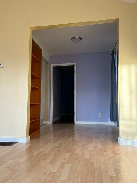 Building Photo - 1236 30th St