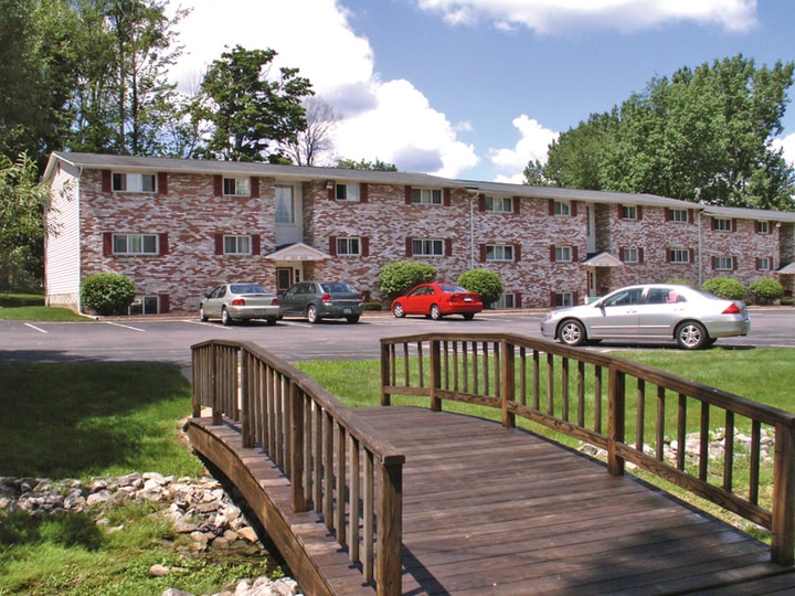 Longbranch Park Apartments 100 Long Branch Circle Liverpool NY 13090 Apartment Finder