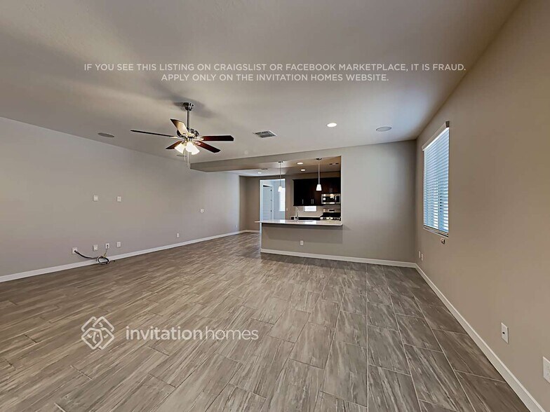 Building Photo - 18822 W Canterbury Dr