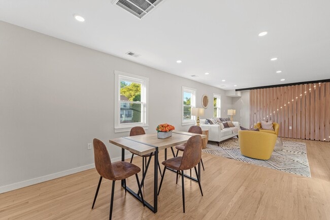 Building Photo - 312 Garfield Ave