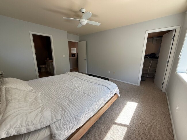 Building Photo - 3 Bedroom DuPont Home for Rent