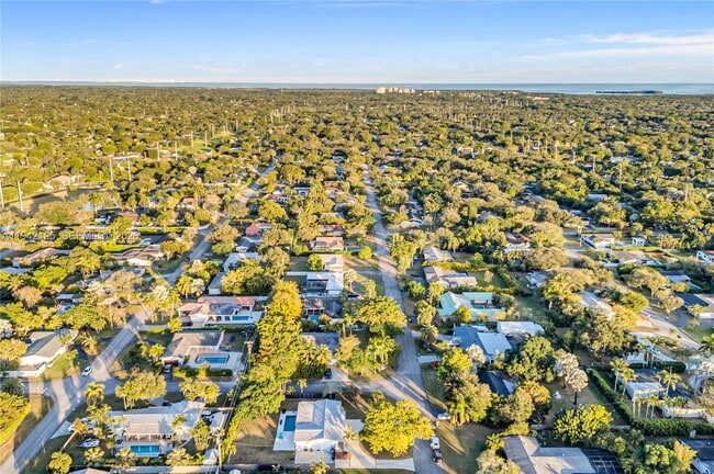 Building Photo - 8501 SW 142nd St