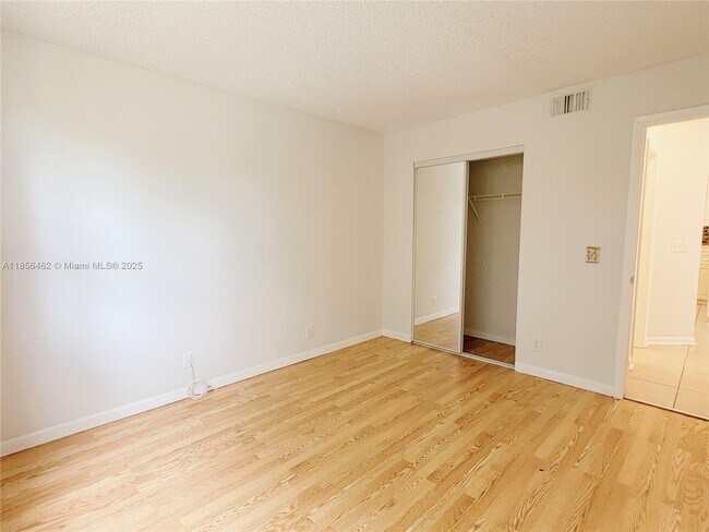 Building Photo - 9055 Wiles Rd