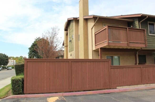 Building Photo - 201 Westlake Dr