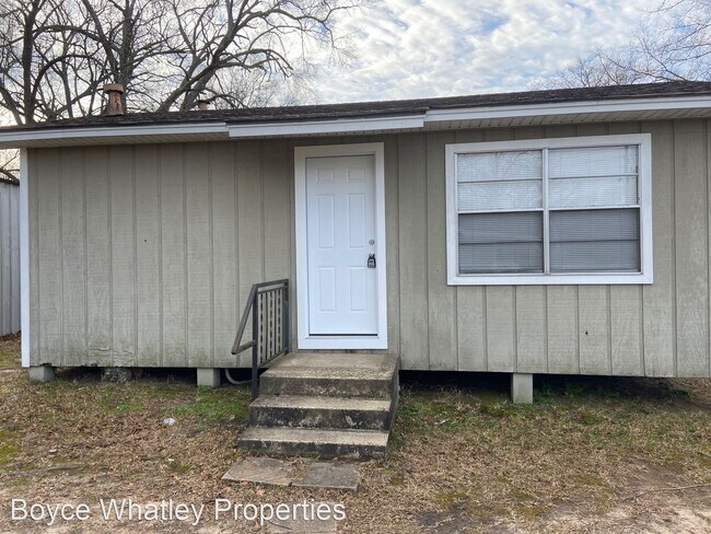 Building Photo - 1 br, 1 bath House - 715 1/2 W. Main St