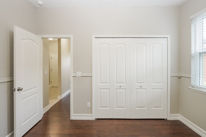 Building Photo - 615 Woods Landing Dr