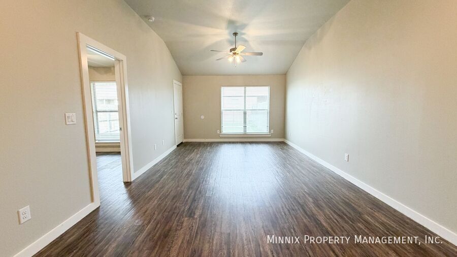 Building Photo - 2133 Kokomo Ave